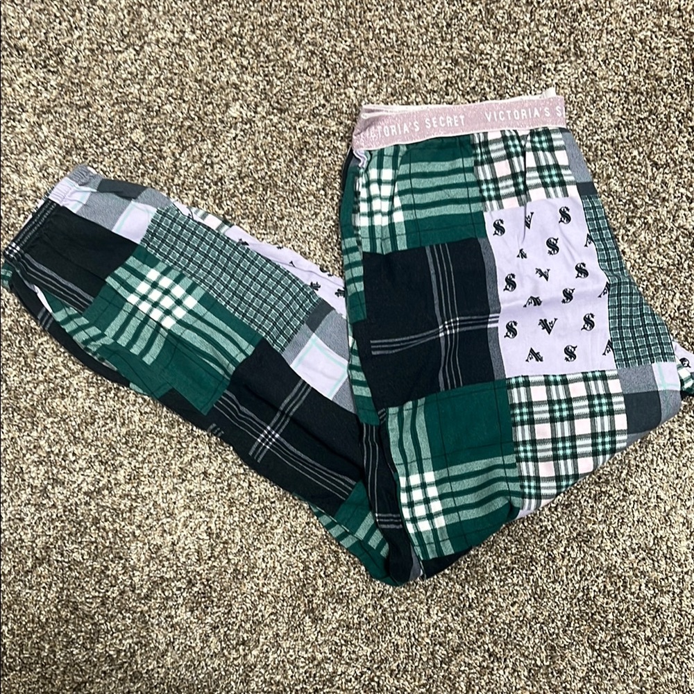 Victoria's Secret Green Plaid Pajamas